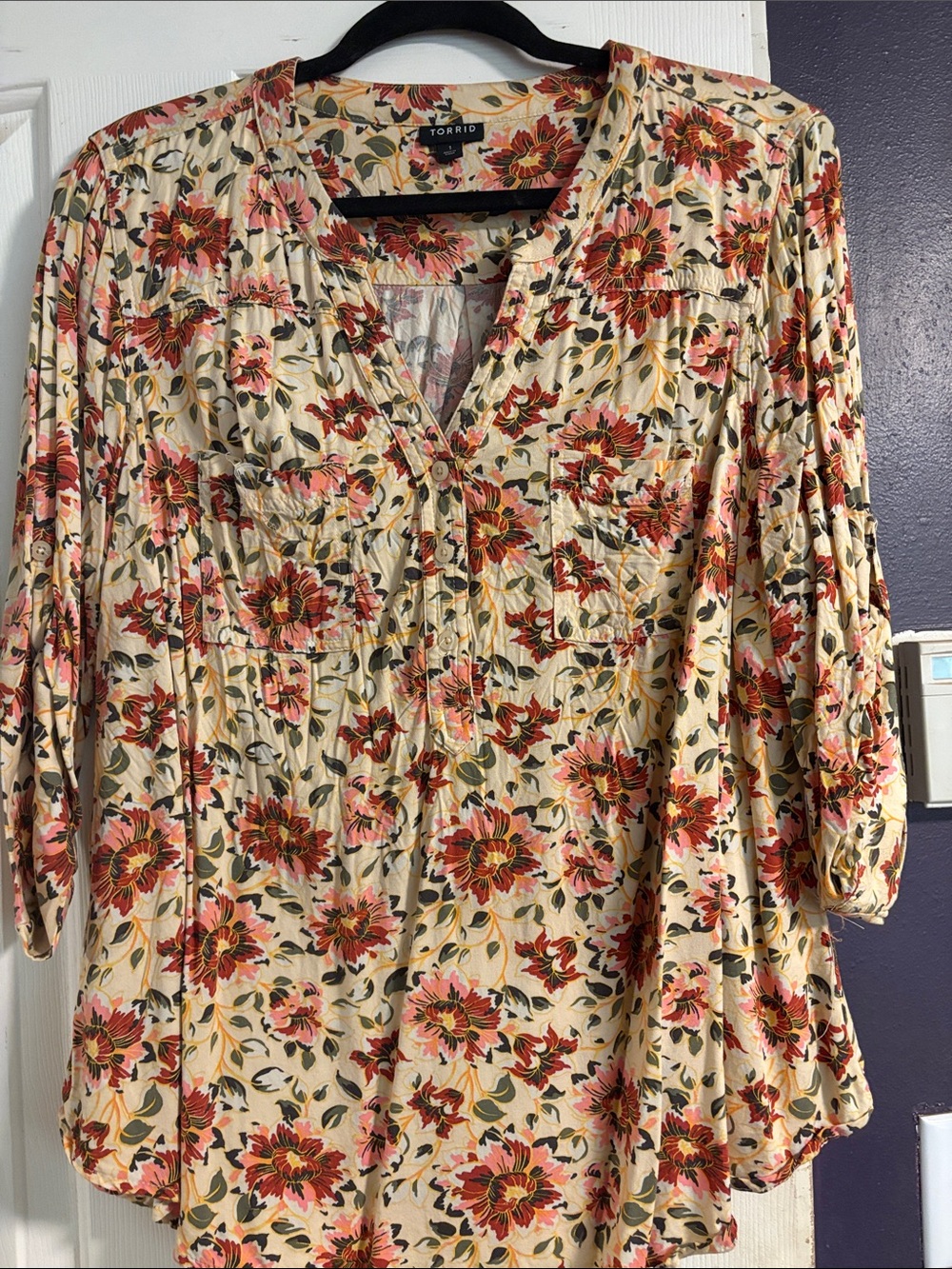 torrid Cream Floral V-Neck Peasant Blouse with Puff Sleeves